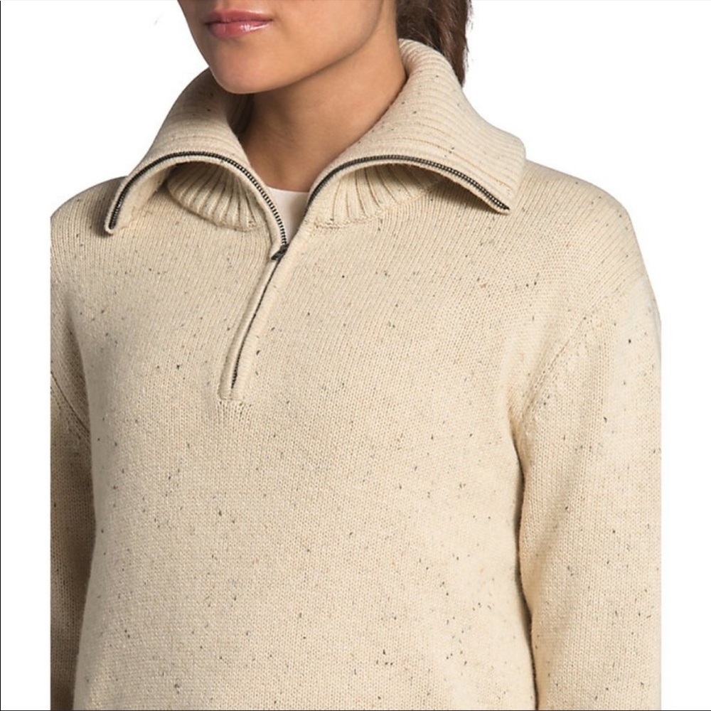 The North Face Women’s Crestview 1/4 Zip Sweater - Picture 8 of 8